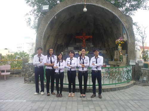 Первое профессиональное училище католиков провинции Донгнай - ảnh 4
